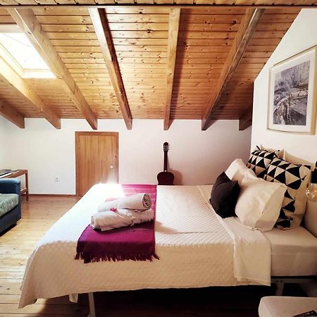 Homestay Attic Private Bedroom Алжезур Экстерьер фото